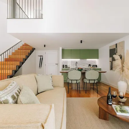 Ando Living - Flores 25 House 4* Lissabon