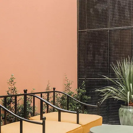 Ando Living - Flores 25 House Lissabon