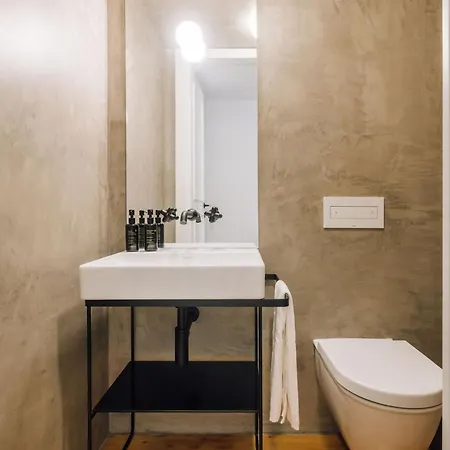 Ando Living - Flores 25 House Lissabon