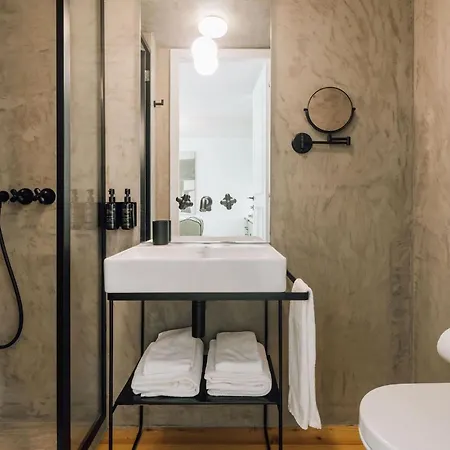 Ando Living - Flores 25 House Aparthotel Lissabon