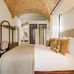 Ξενοδοχείο με διαμερίσματα Ando Living - Flores 25 House Lisboa