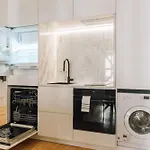 Ξενοδοχείο με διαμερίσματα Ando Living - Flores 25 House 4*