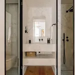 Ando Living - Flores 25 House Ξενοδοχείο με διαμερίσματα 4*