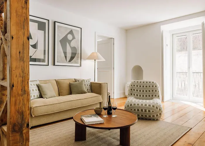 Ando Living - Flores 25 House Aparthotel 4*