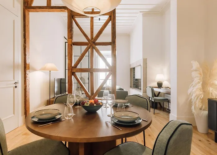 Ando Living - Flores 25 House 4* Lisbon
