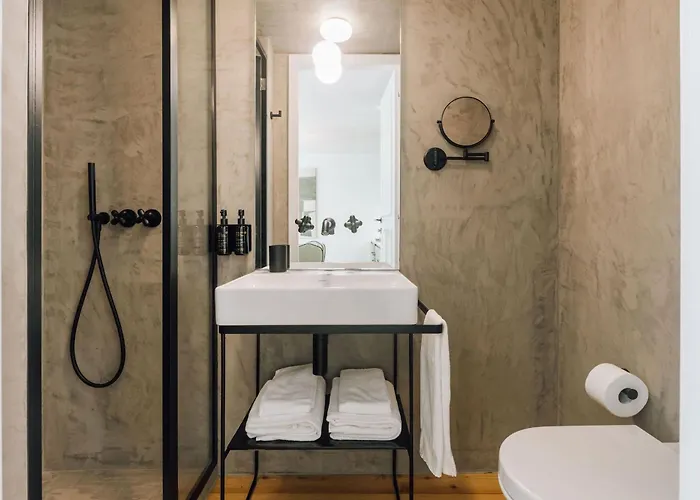Ando Living - Flores 25 House Aparthotel Lisbon