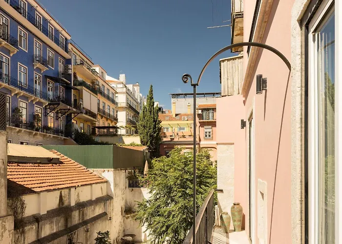 Ando Living - Flores 25 House *