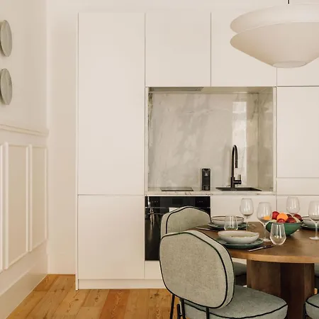Ando Living - Flores 25 House מלון דירות ליסבון