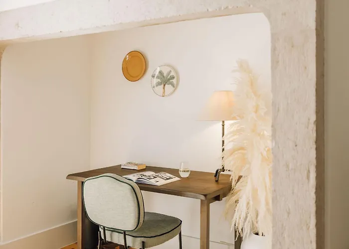 Ando Living - Flores 25 House Aparthotel